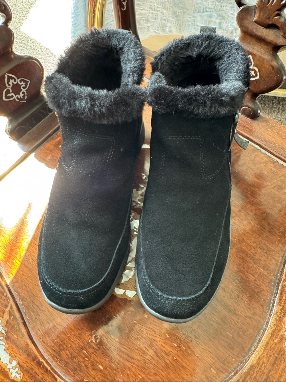 Skechers women Black Suede Zip-Up Cozy Boot